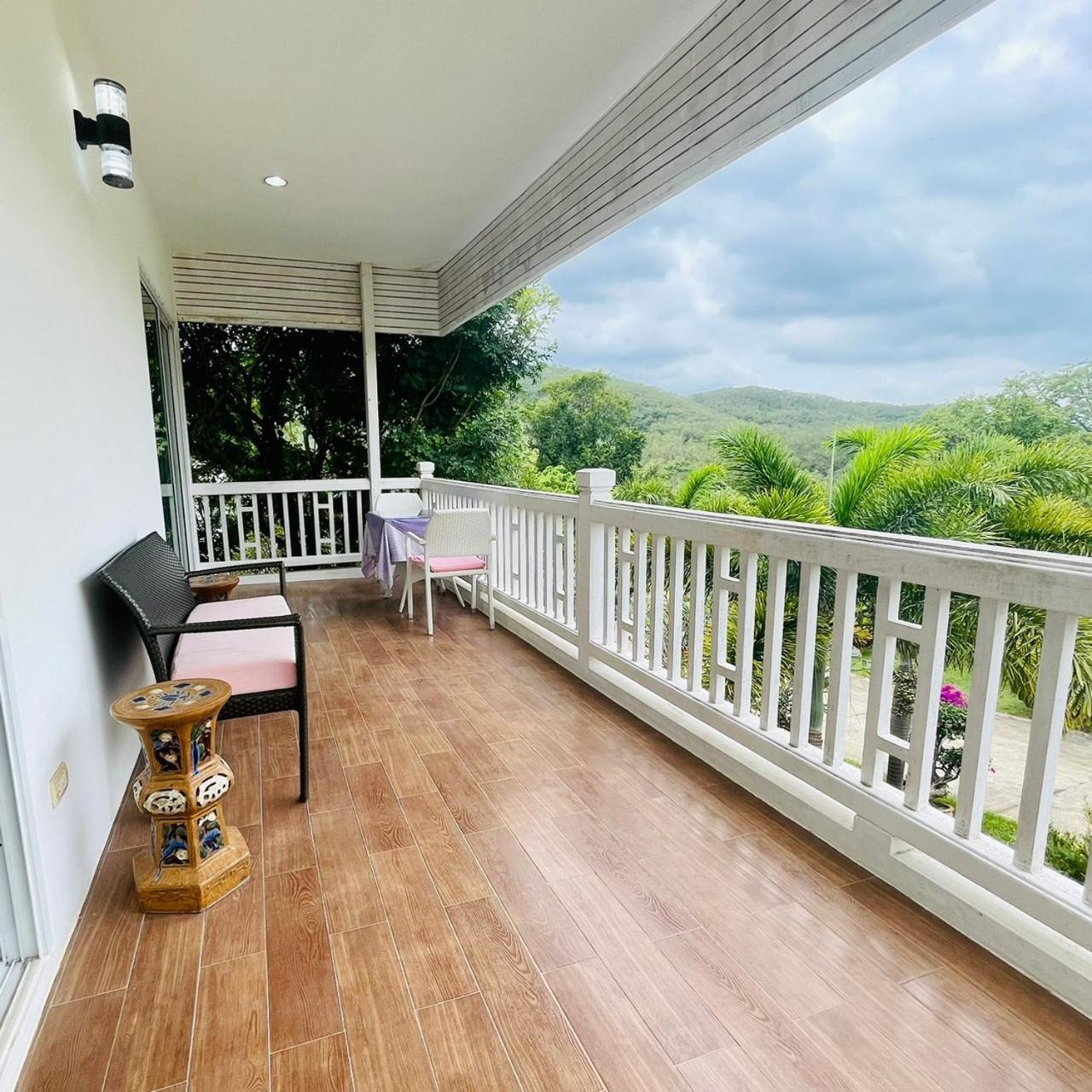 Baan Ing Khao Hotel Pak Chong Eksteriør billede